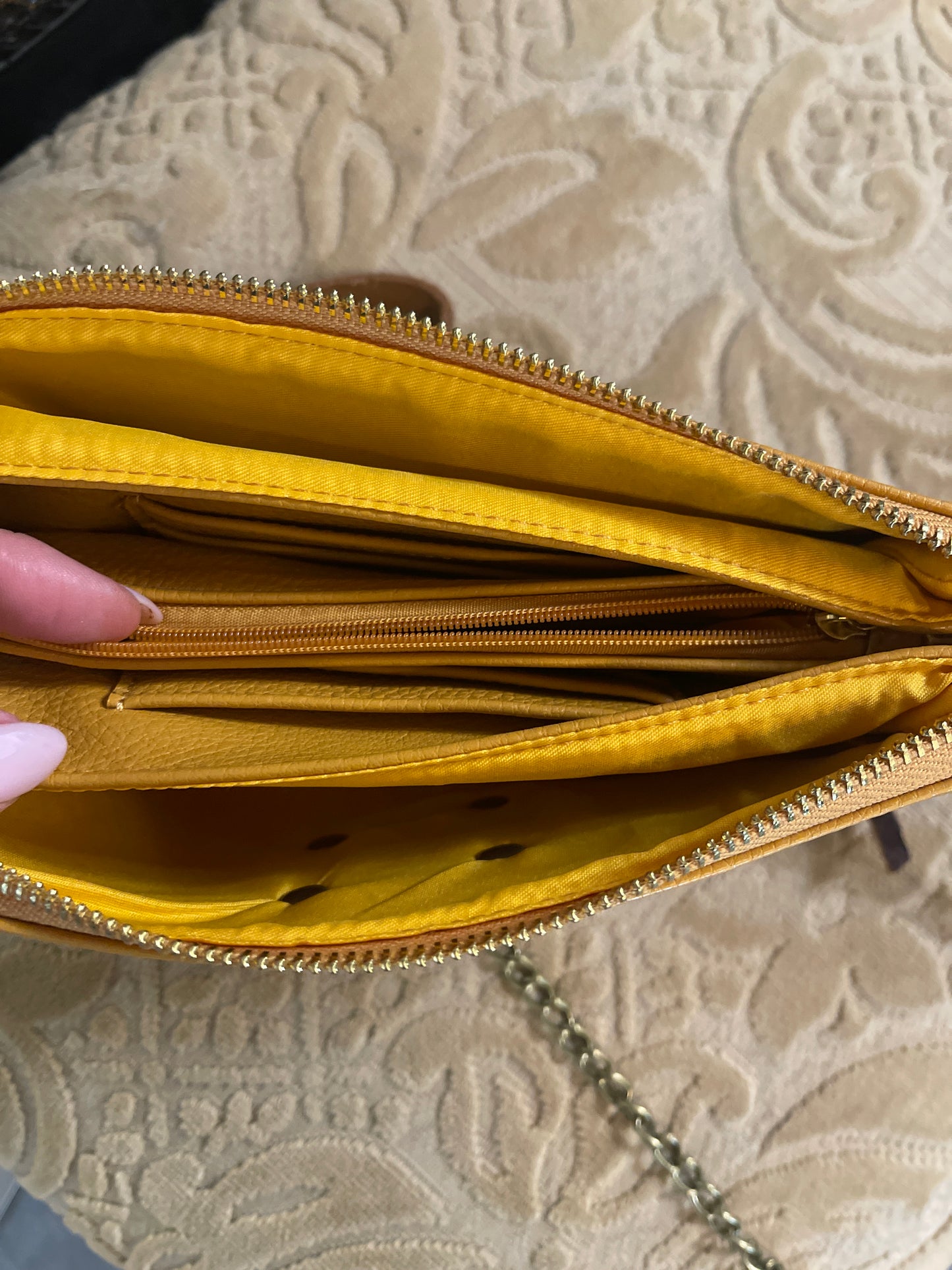 Crossbody purse