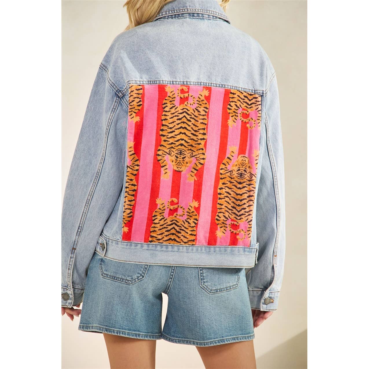 Classic Denim Jacket with Back Tiger Patch Print: Light Wash