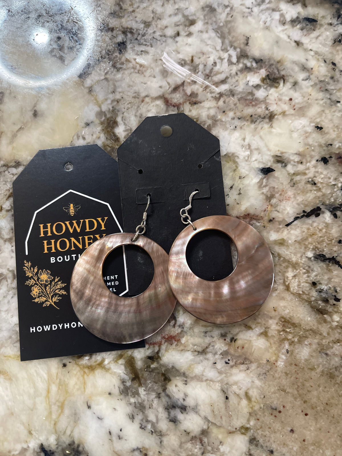 Hawaiian Jewelry Detail Mother of Pearl Hoop Seashell Dangle Earrings
