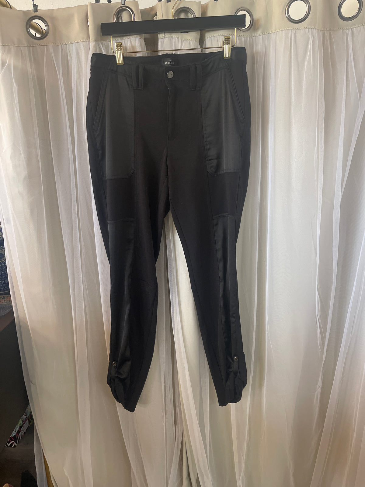 Strait crop black pants