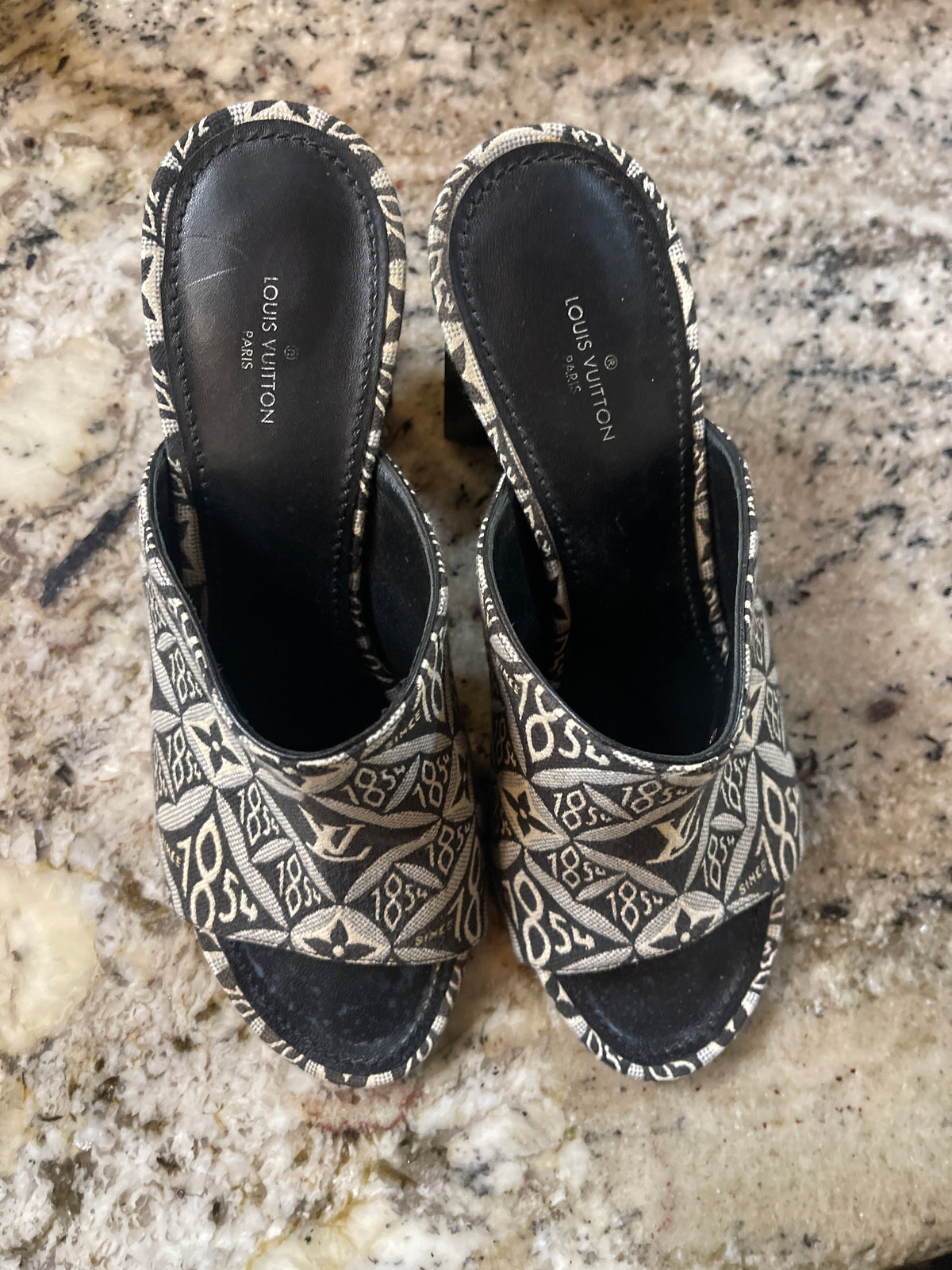 Authentic slides