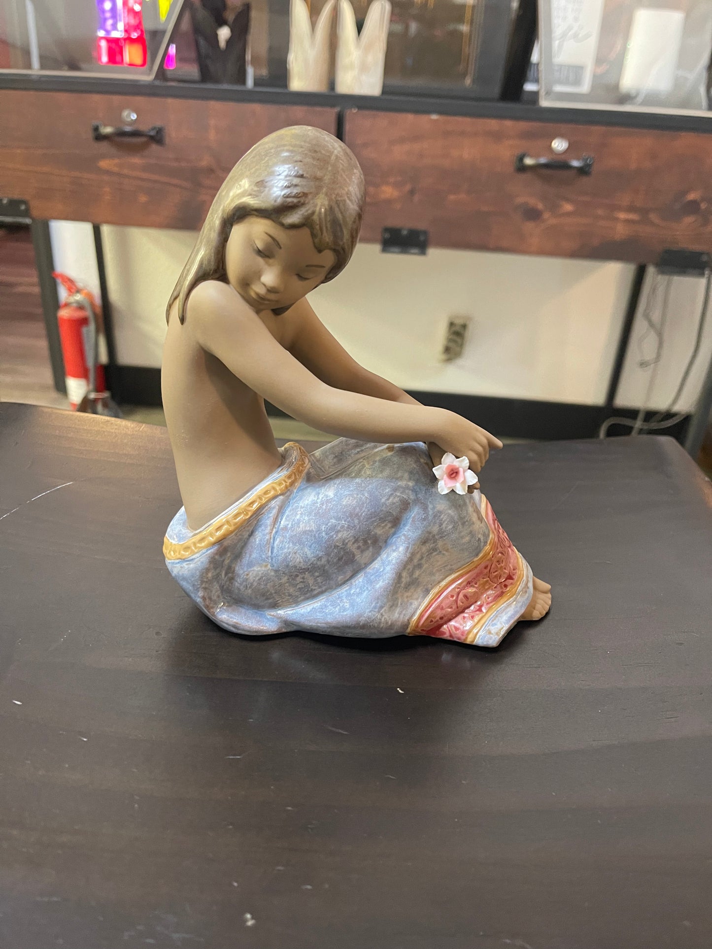 Lladro "Island Beauty"