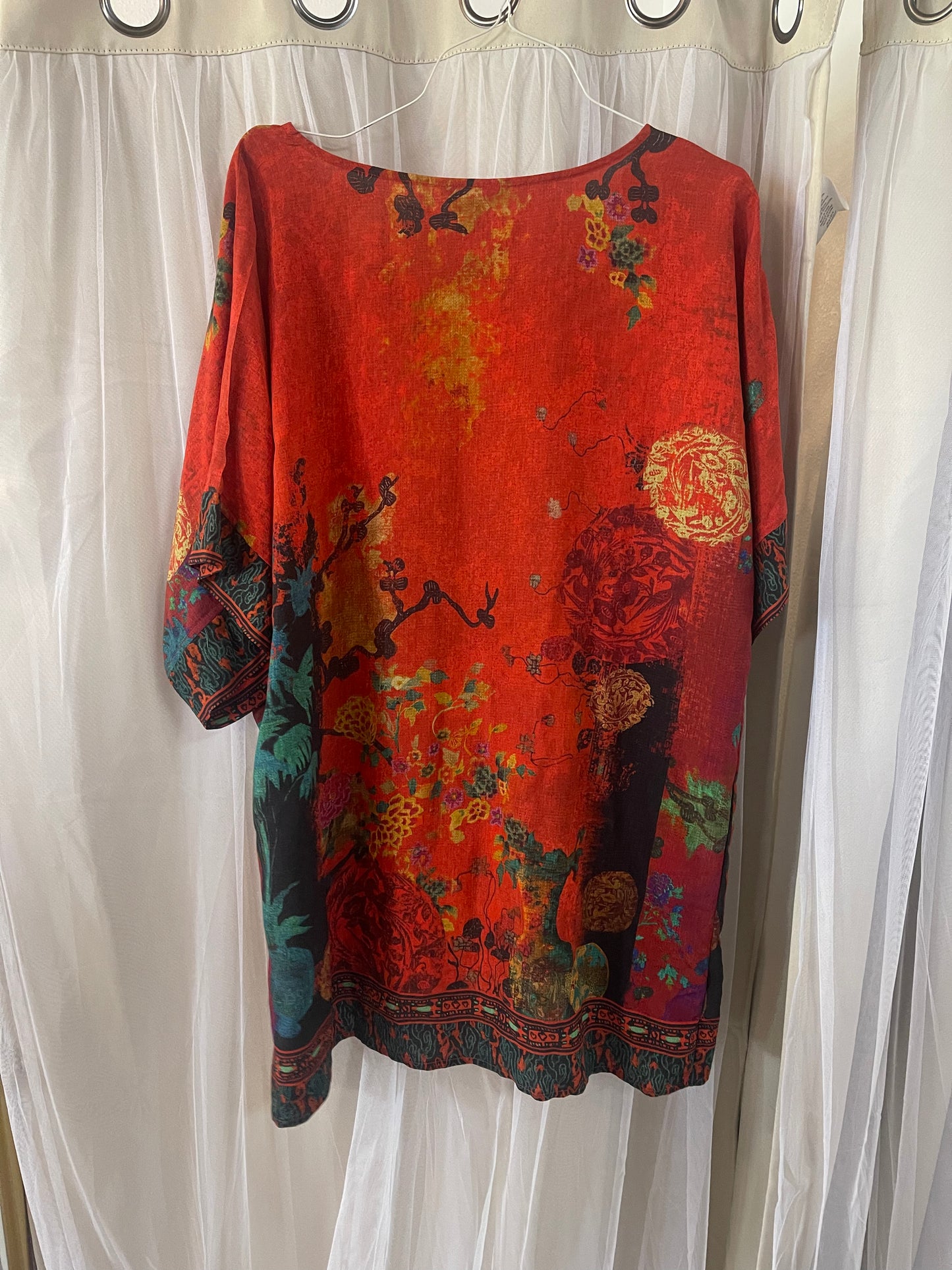 Citron Santa Monica features an Asian-inspired "wearable art" print