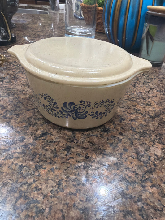 Vintage Pyrex "Homestead" Pattern Casserole Dishes from 6 inches