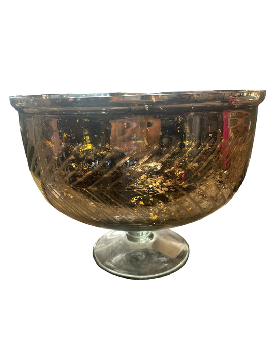 Deco 79 Glass Handmade Decorative Decorative Bowl Decorative Container, Decorative Keepsake Box 11" x 11" x 8"