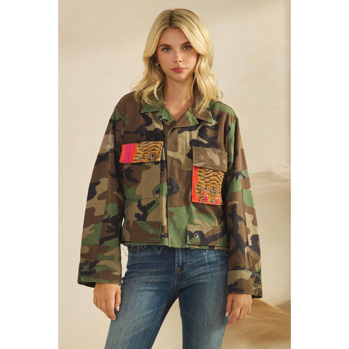 Camo jacket with Tiger Print contrast: Camo / L