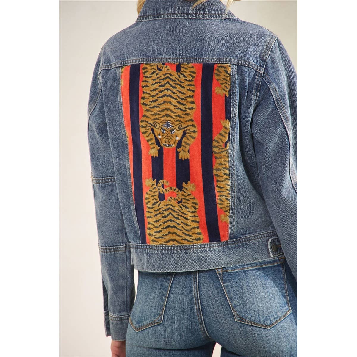 Fitted Denim Jacket with Back Tiger Patch Print: Med Wash