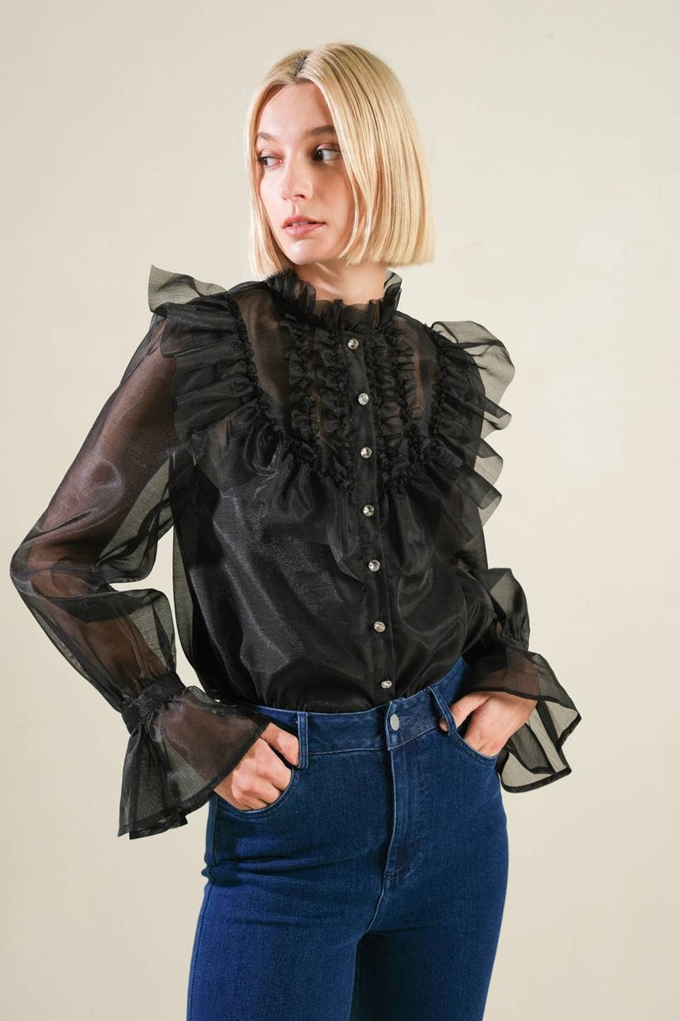 A solid woven blouse - Black