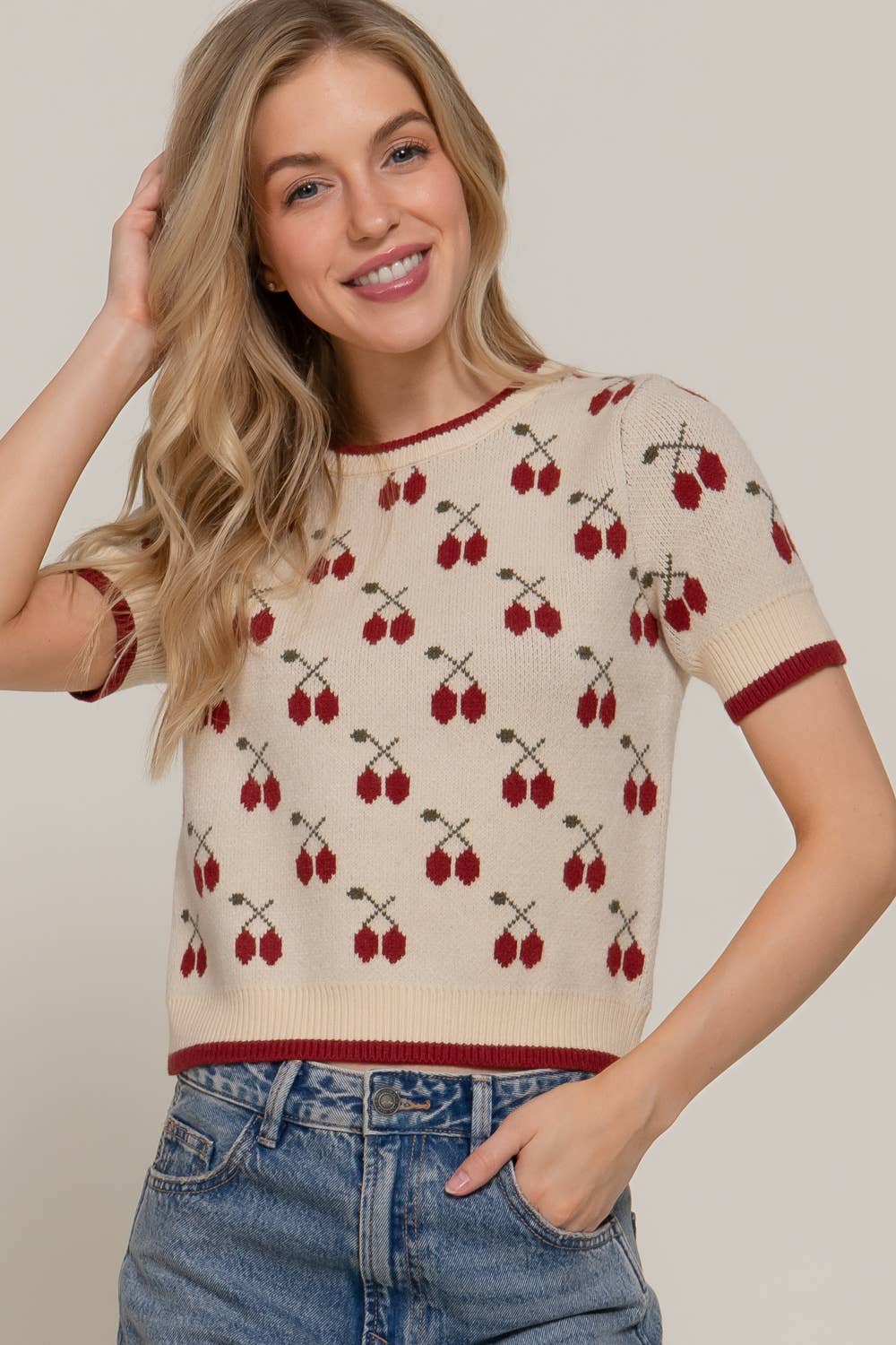 Short Sleeve Contrasting Edge Line Cherry Pattern Sweater