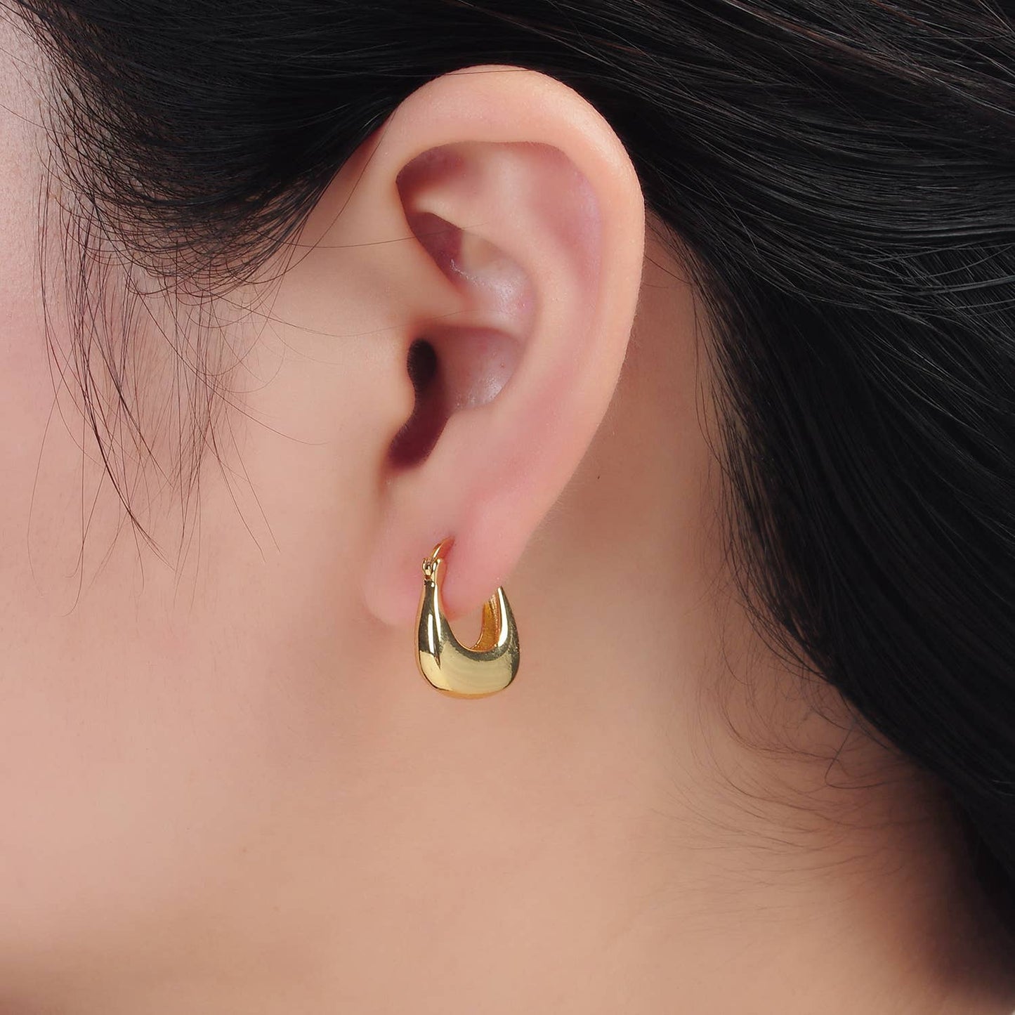 24K Gold Filled Dome Square Latch Hoop Earrings | T-211