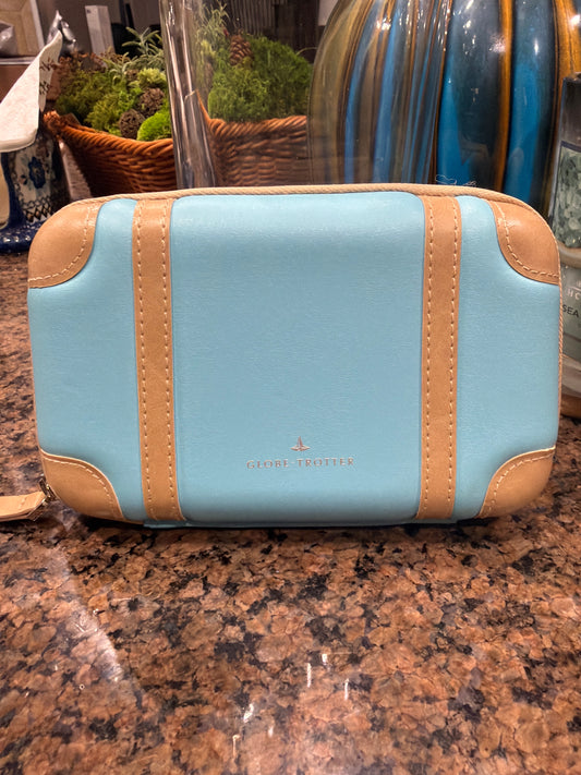 ANA Airlines × Globe-Trotter Business Class amenity kit with travel products.