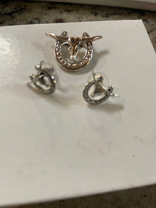 Longhorn pendant set