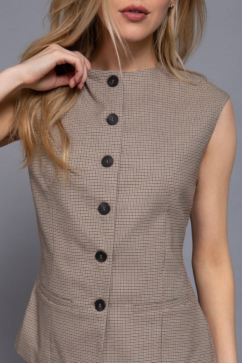 Sleeveless  Crew Neck Front Button Down Checked Vest: TPE-taupe