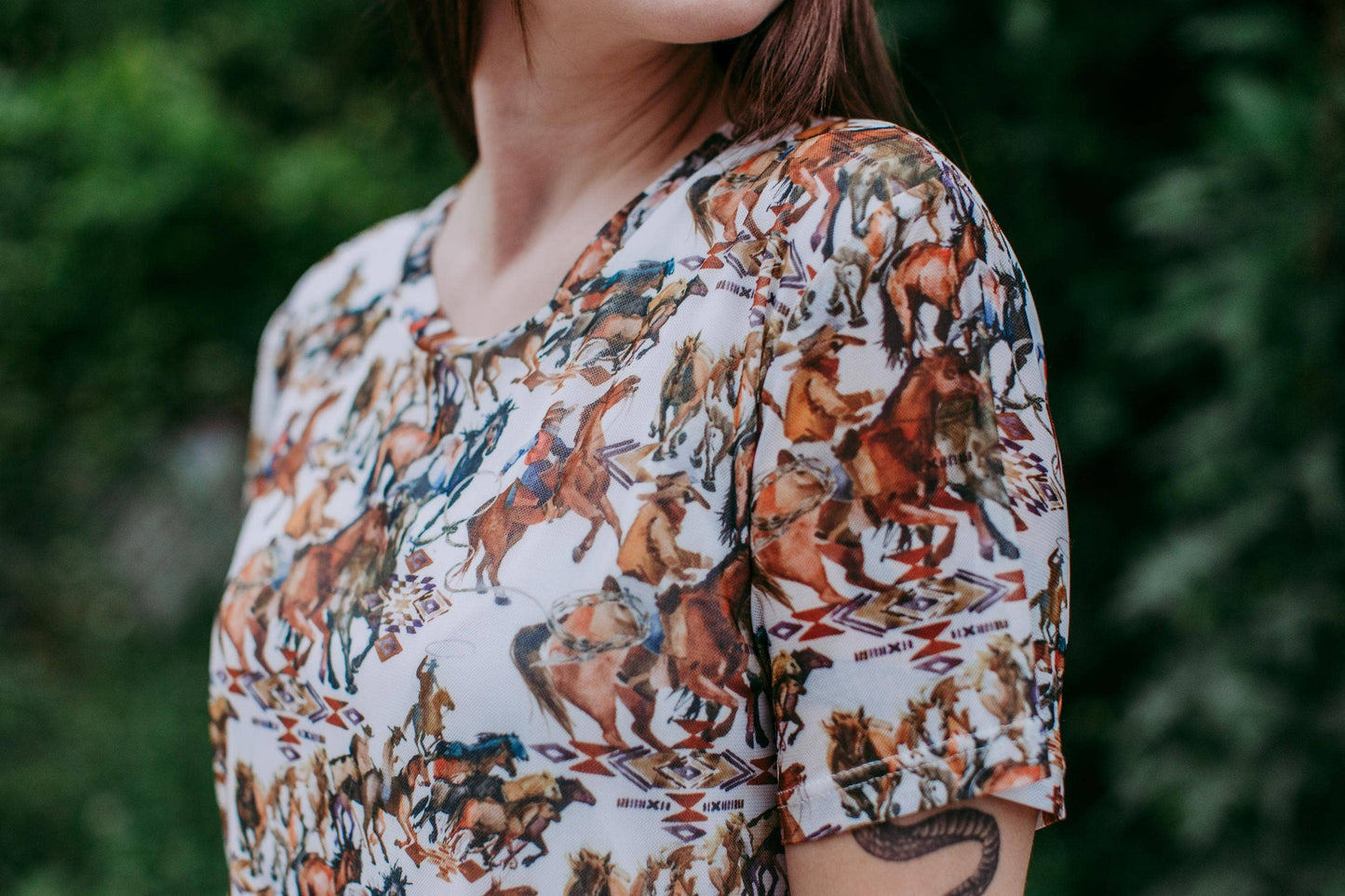 MK380 Buckaroo Short Sleeve Mesh Sheath Dress: Cowboy / S