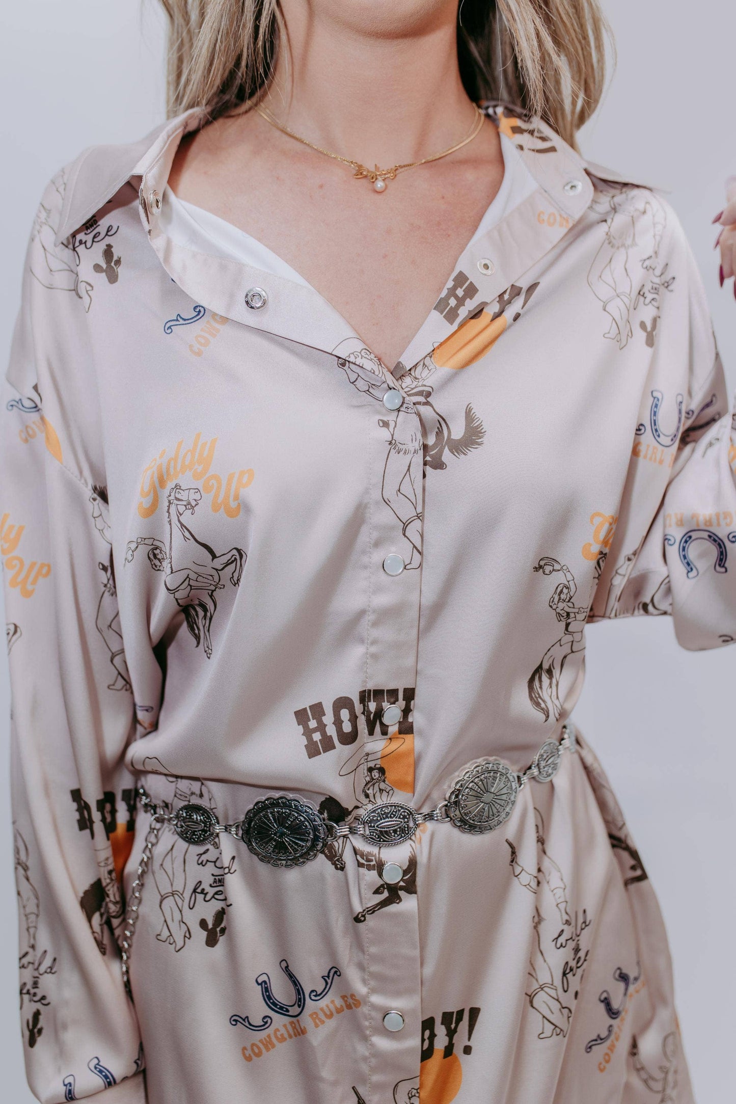 MK600 Wild & Free Shirt Dress: Champagne / XL