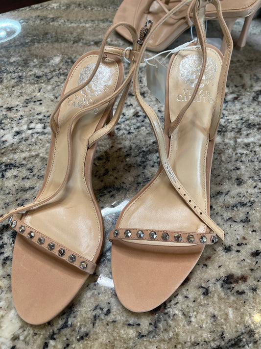 Vince Camuto