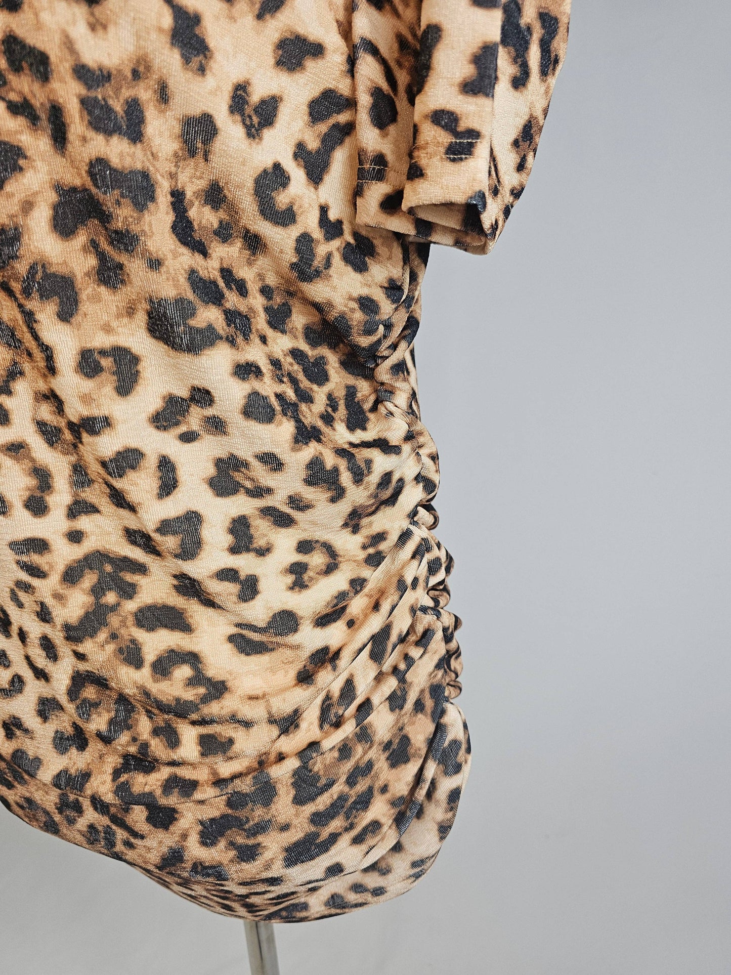 TZ82 Leopard Puff Sleeve Blouse: Leopard / L