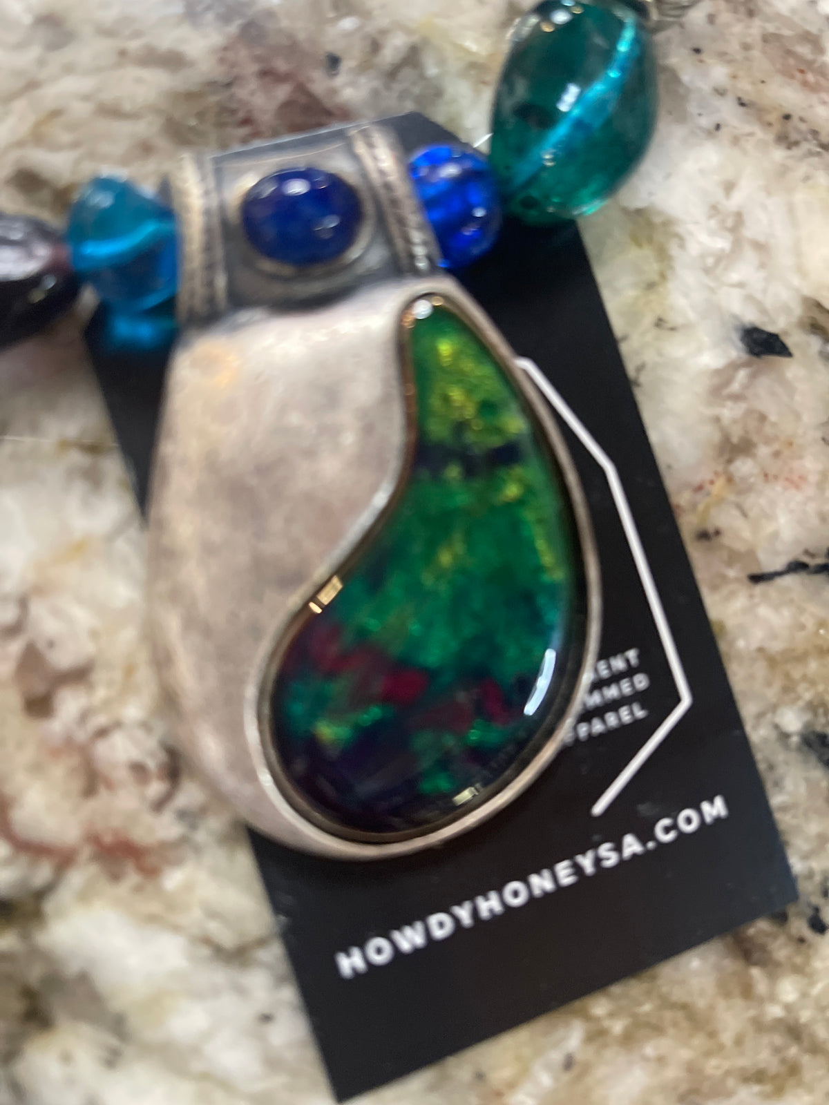 Chico's Vintage Signed Blue & Green Lucite Pendant Necklace. 81/2 inches