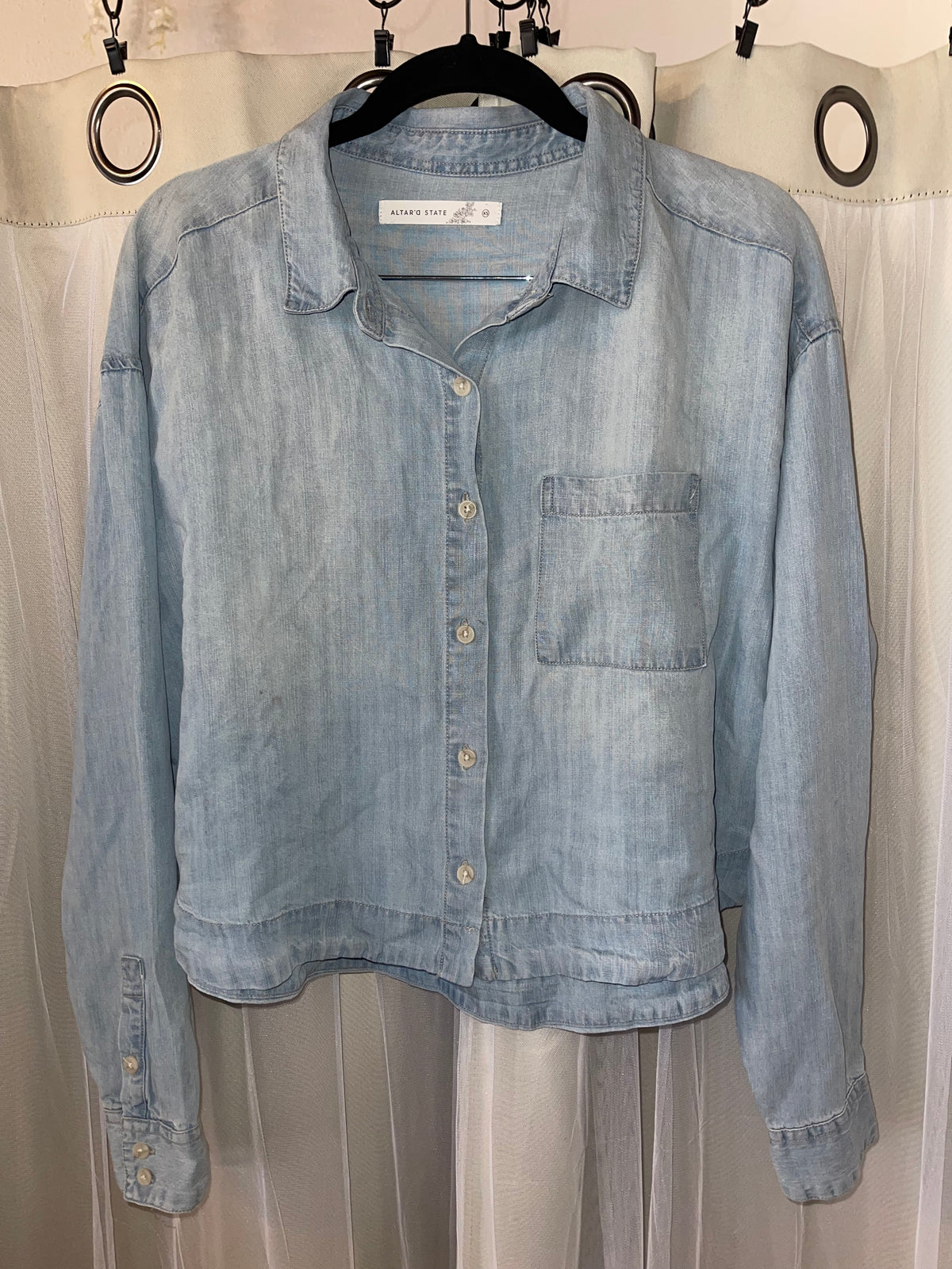 ALTAR’D STATE Light Wash new with tags