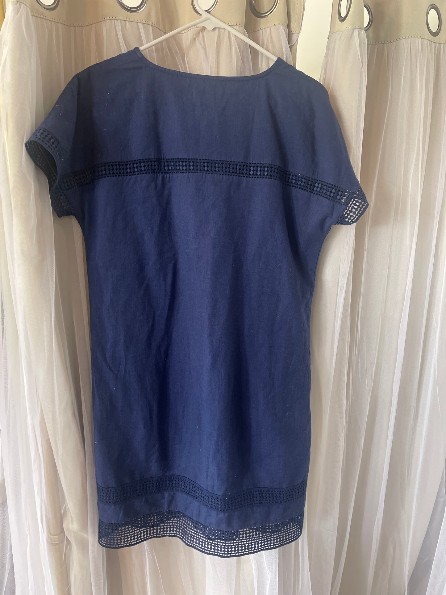 Vineyard vines linen dress