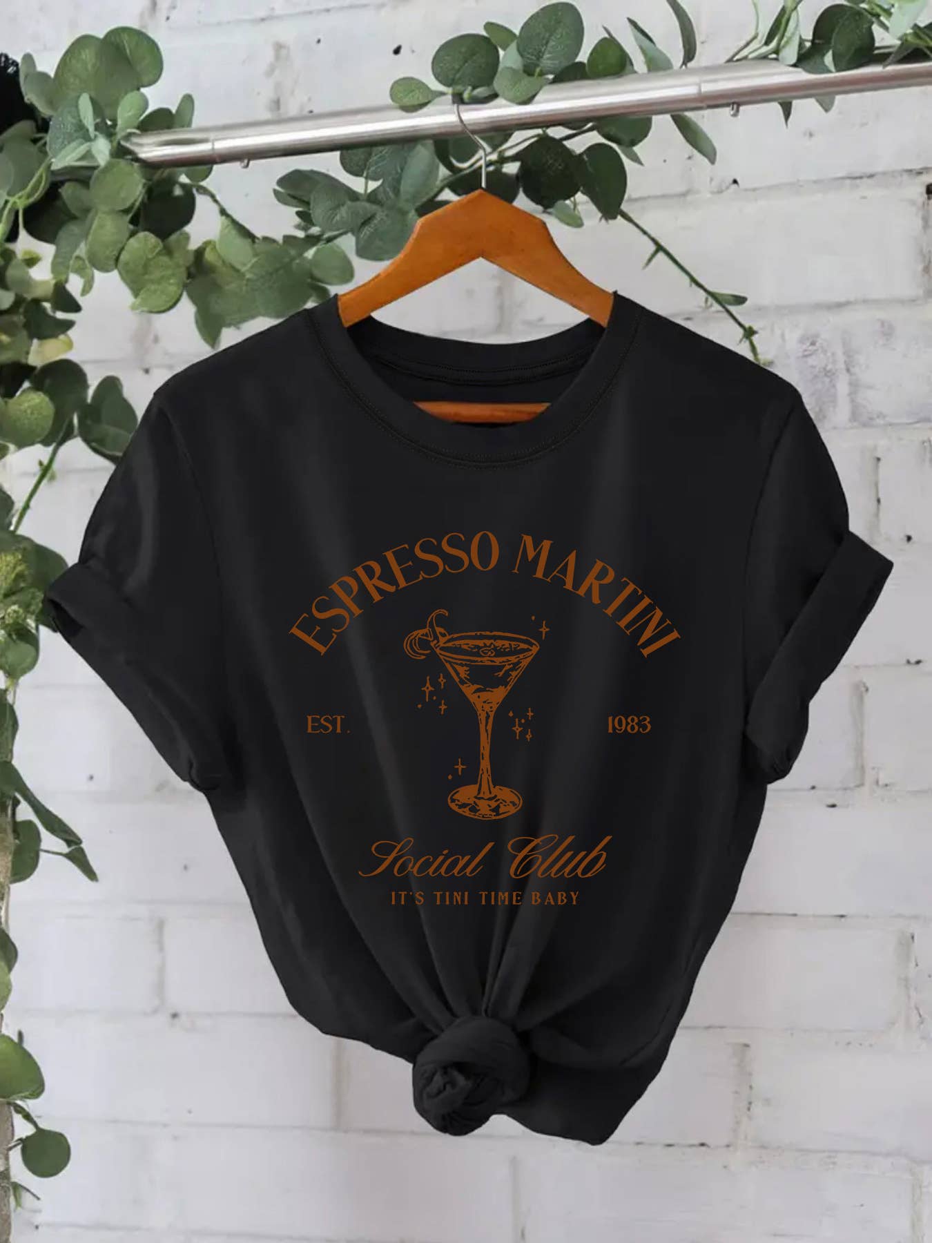 ESPRESSO MARTINI Essential Versatile Graphic t-shirt: White