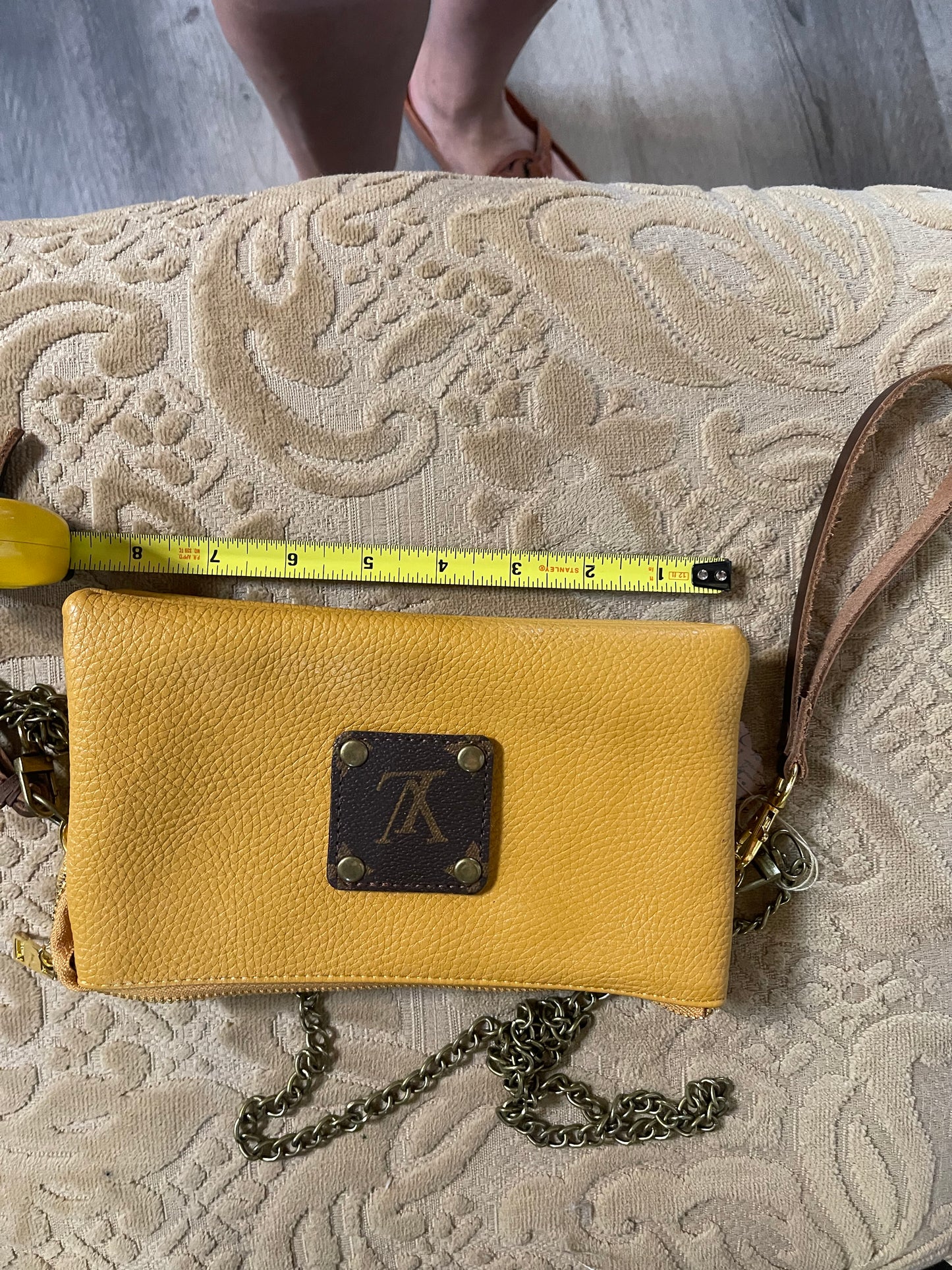 Crossbody purse