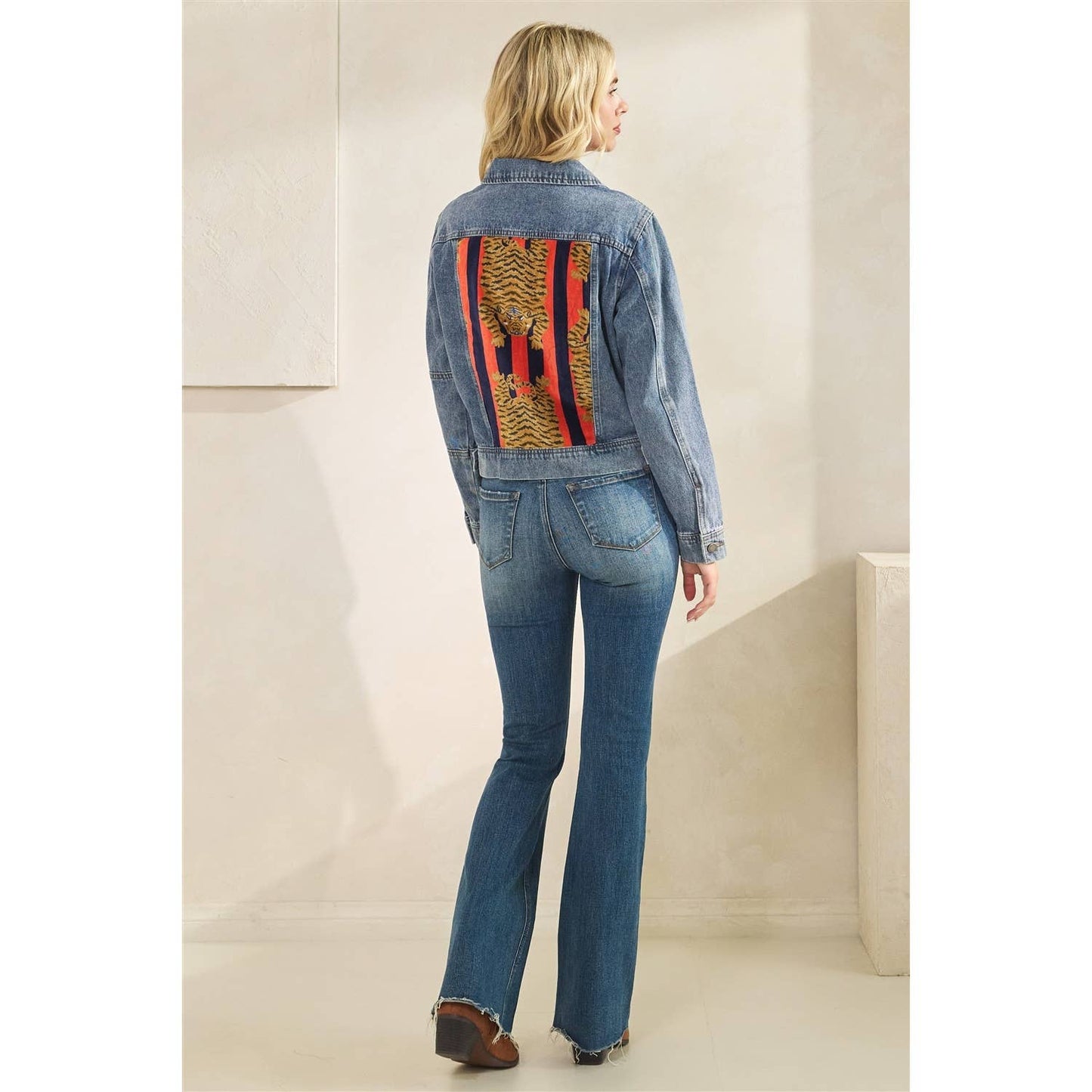 Fitted Denim Jacket with Back Tiger Patch Print: Med Wash