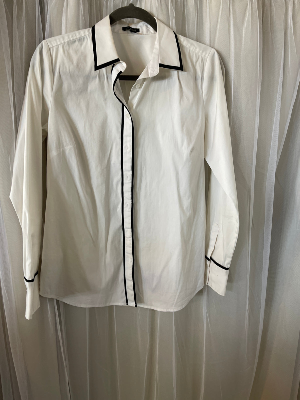 Ann Taylor Black and White Dress Shirt with Tailored Design