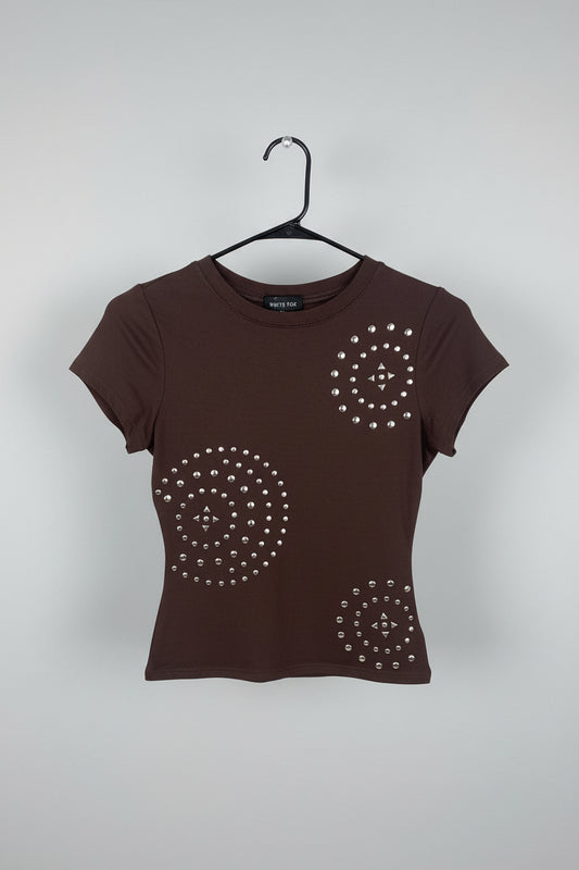 It Will Work Out" Studded Top in the shade Dark Chocolate by the Australian fast-fashion brand White Fox Boutique.