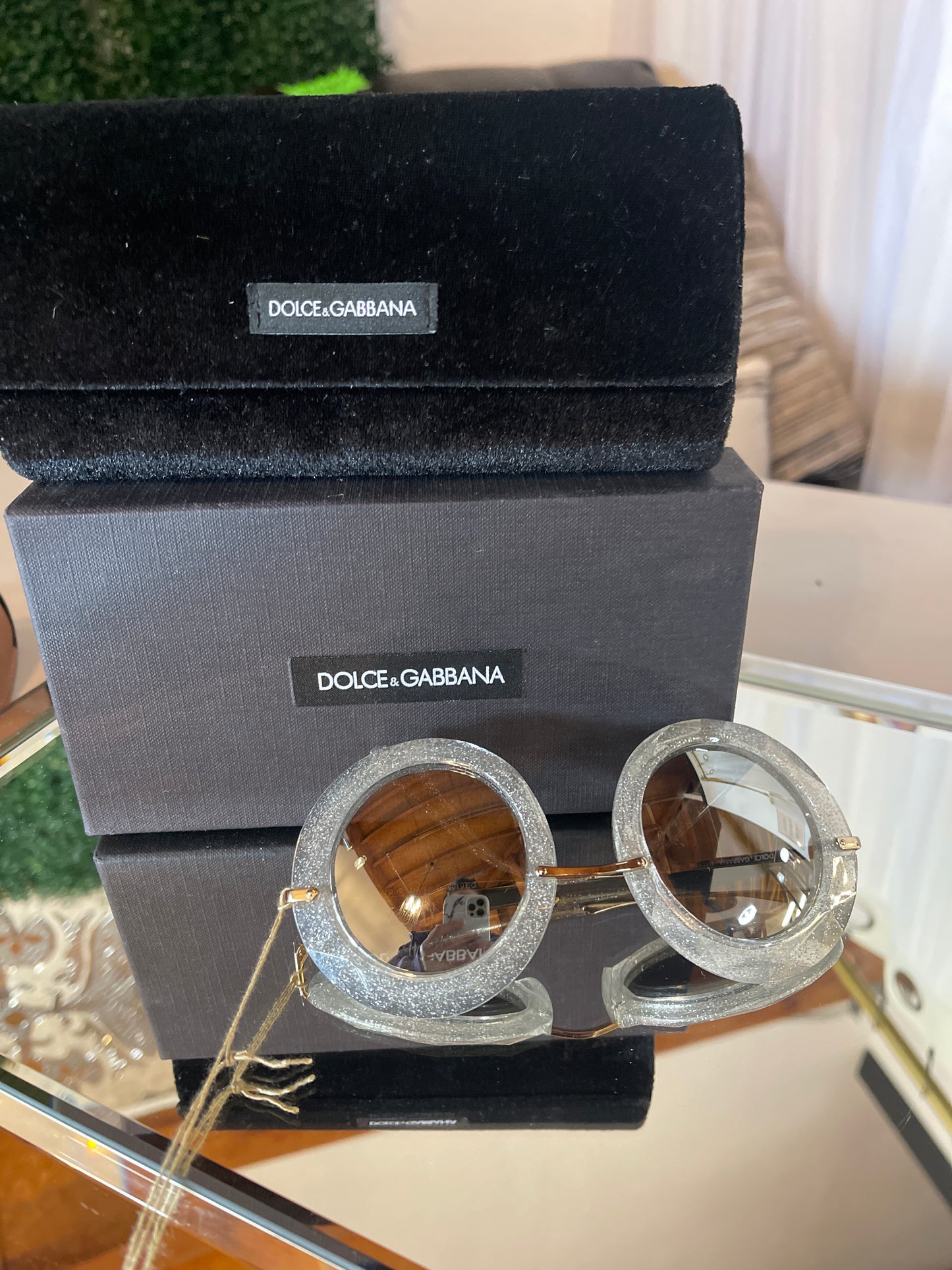 Dolce & Gabbana DG1605