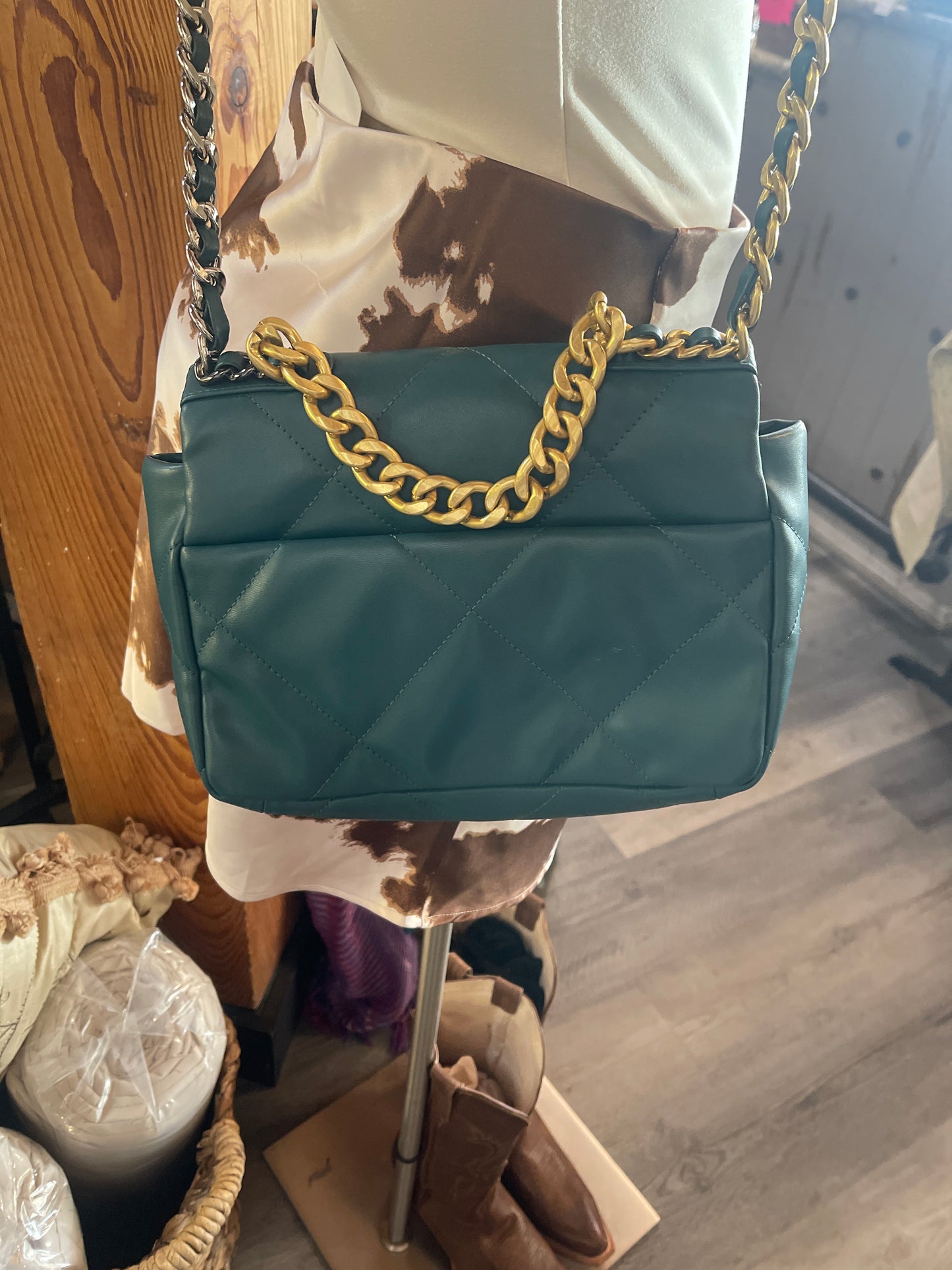 Lambskin Quilted Medium turquois