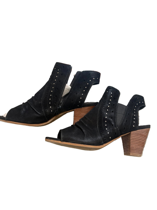 Baretraps black suede ankle boots