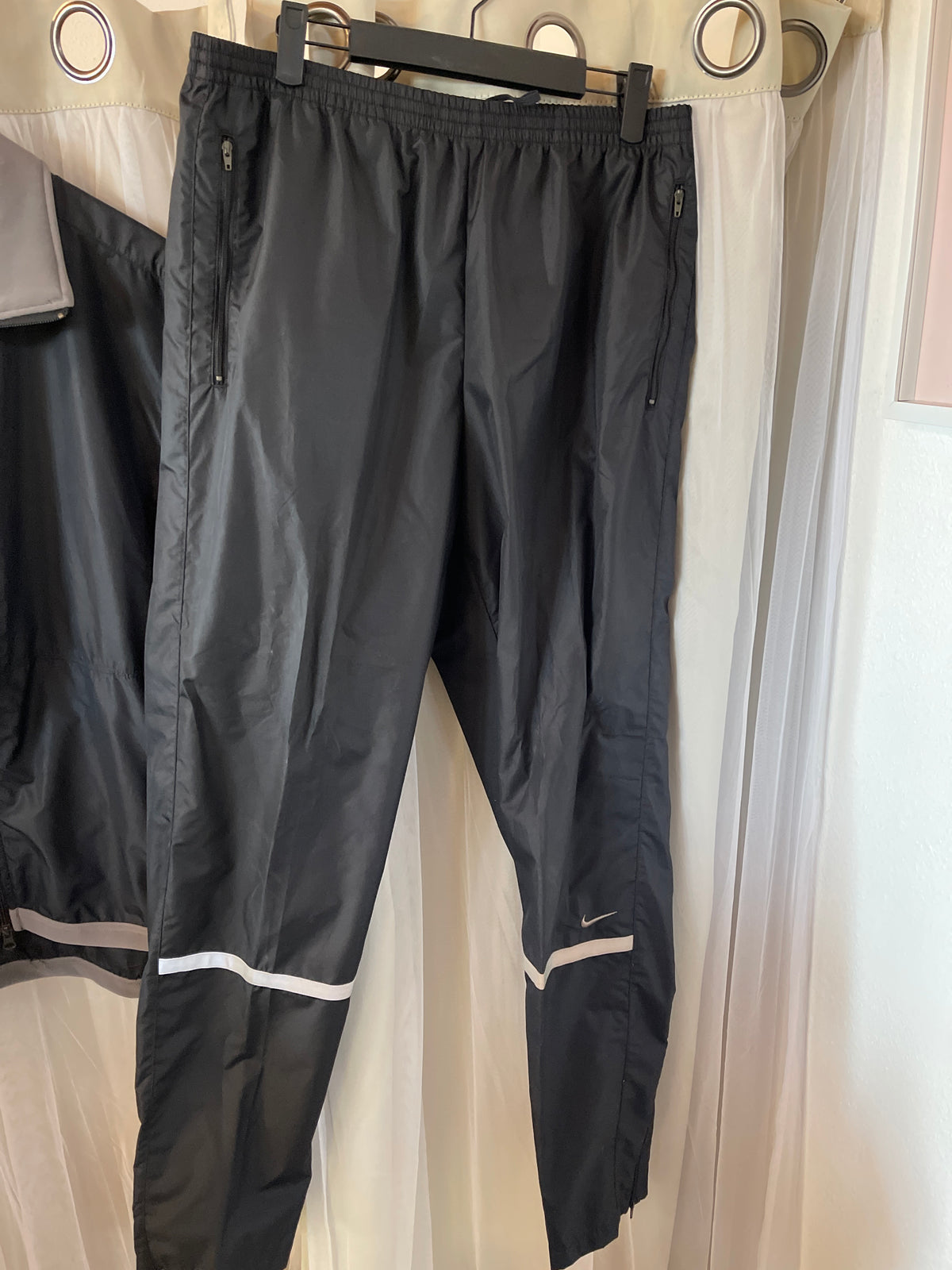 authentic vintage Y2K-era Nike windbreaker matching sets size L