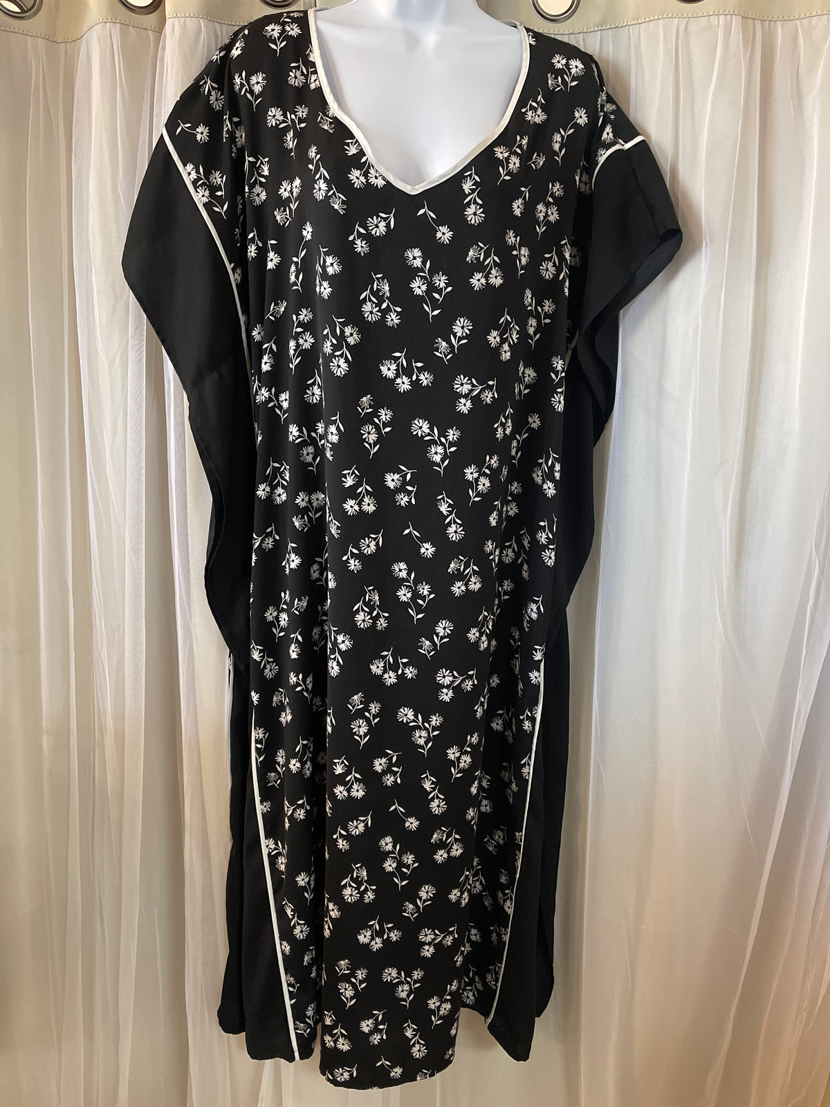 Kate Spade Black and White Floral Caftan Cover-Up