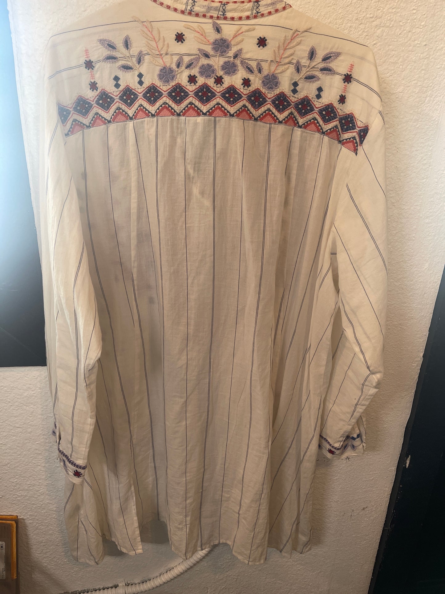 Johnny Was Tunic Women's‎ White Floral Embroidered