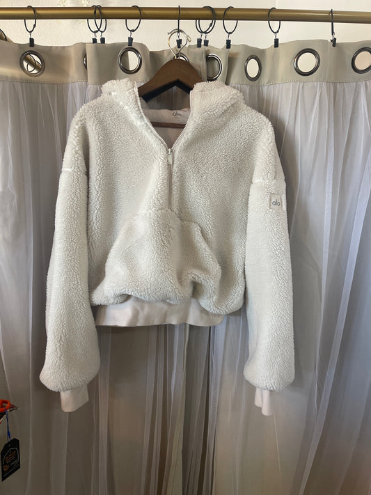Alo Yoga Streetside Half-Zip Sherpa Hoodie in the shade Ivory
