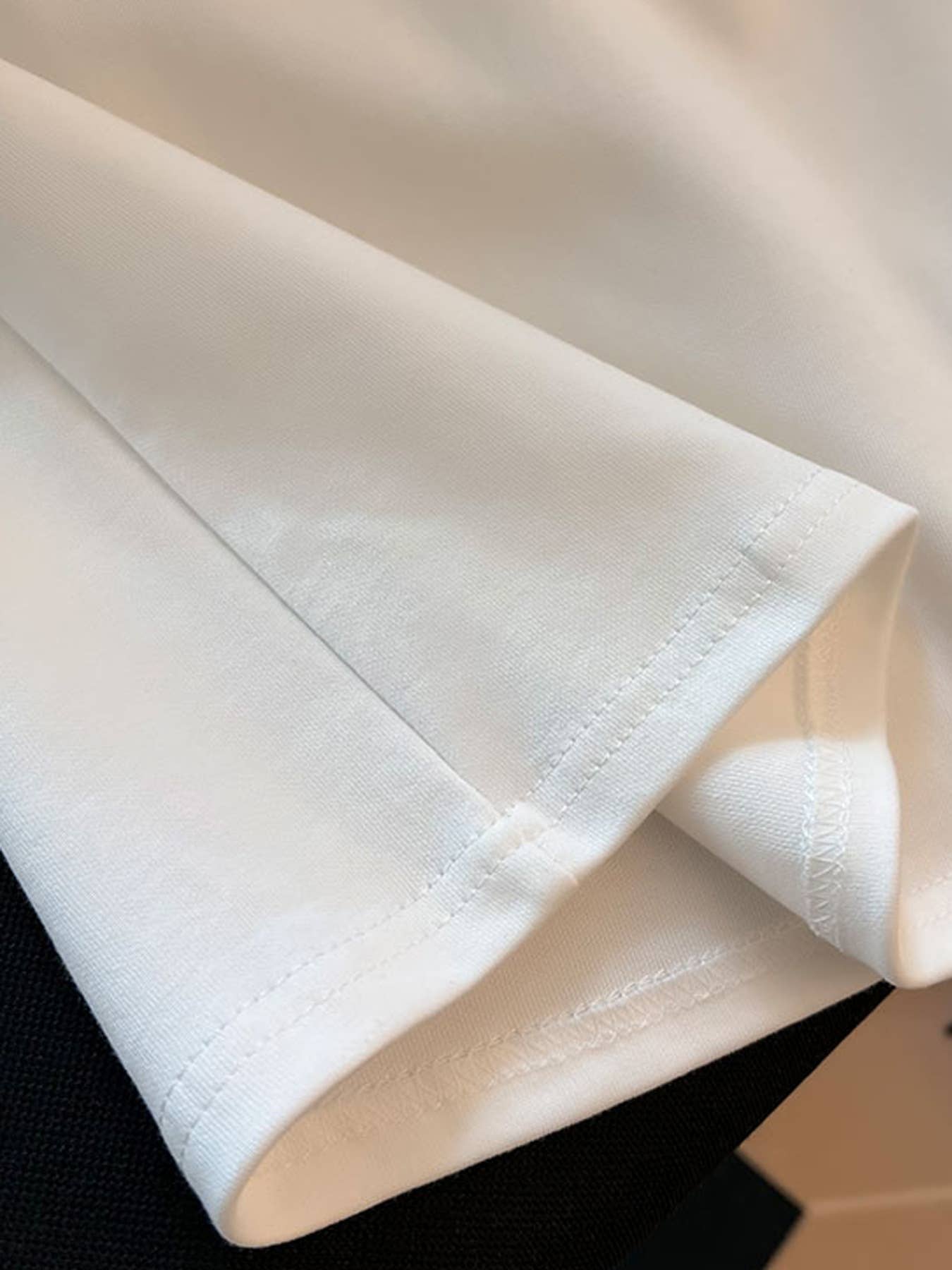 ESPRESSO MARTINI Essential Versatile Graphic t-shirt: White