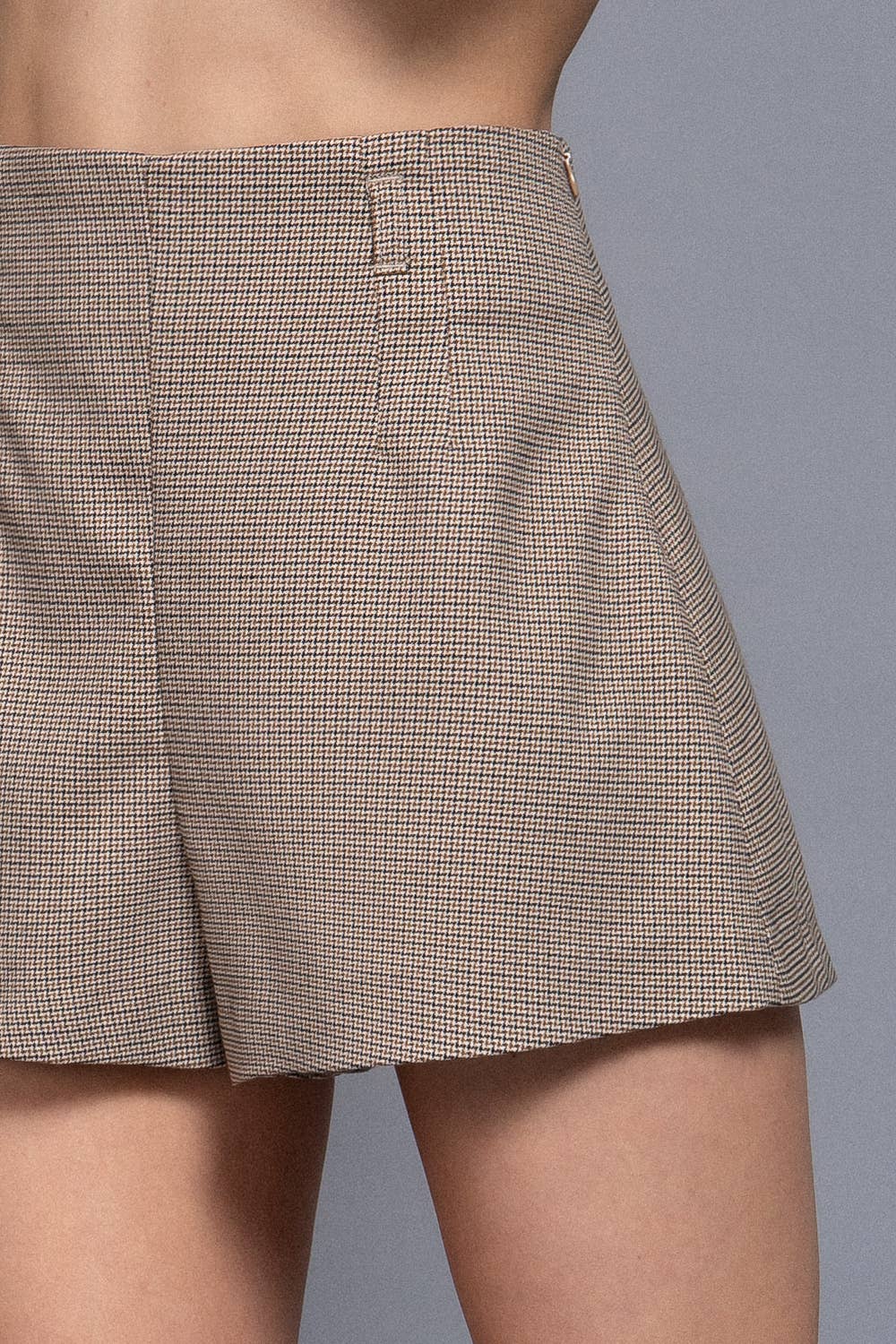Checked High Waist Shorts:taupe