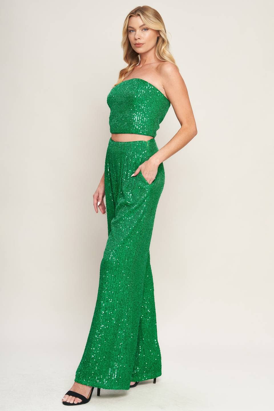 A sequin top and bottom set -GREEN