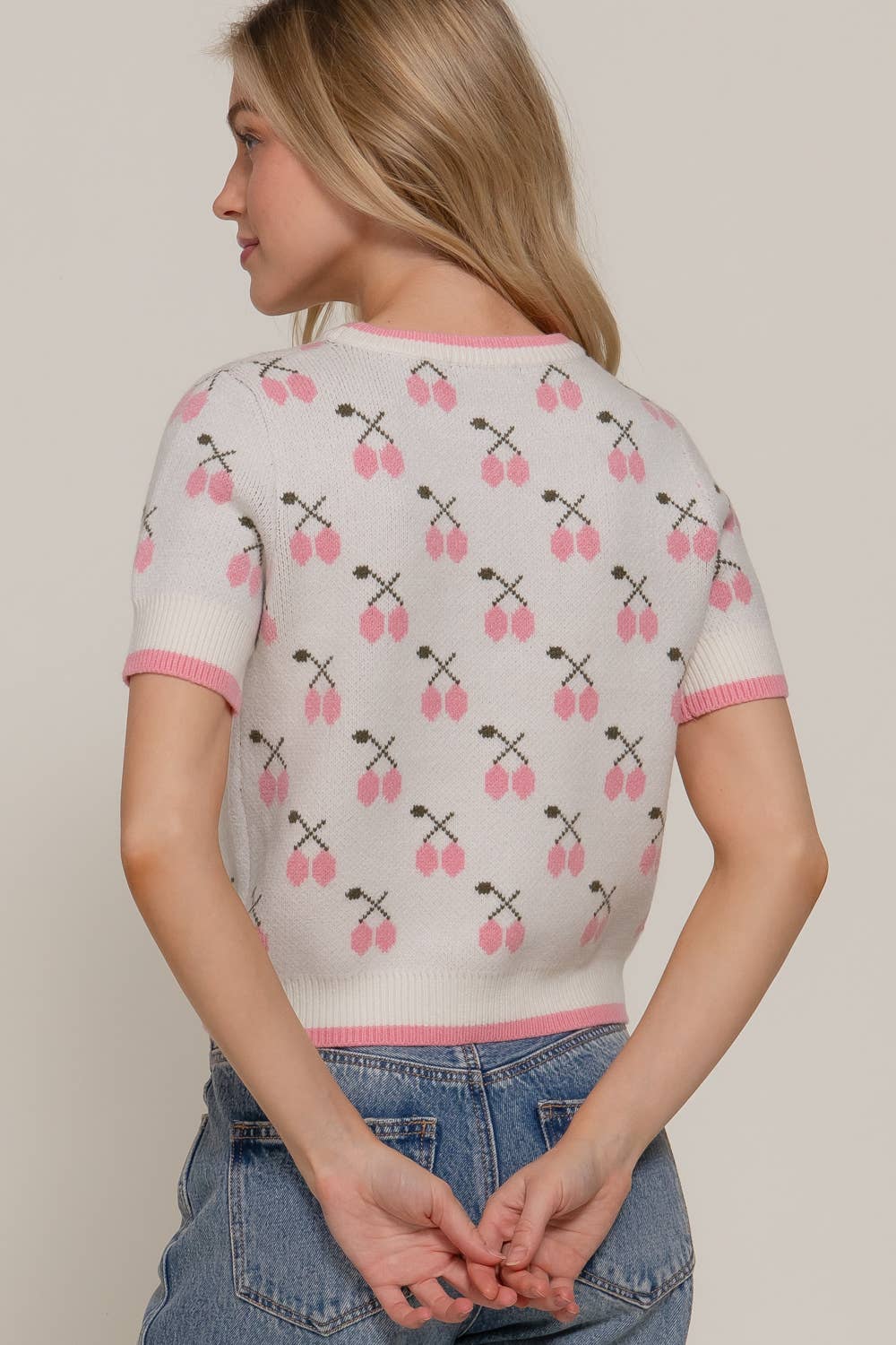 Short Sleeve Contrasting Edge Line Cherry Pattern Sweater