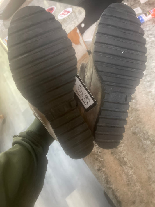 UGG Valory lace up mole waterproof