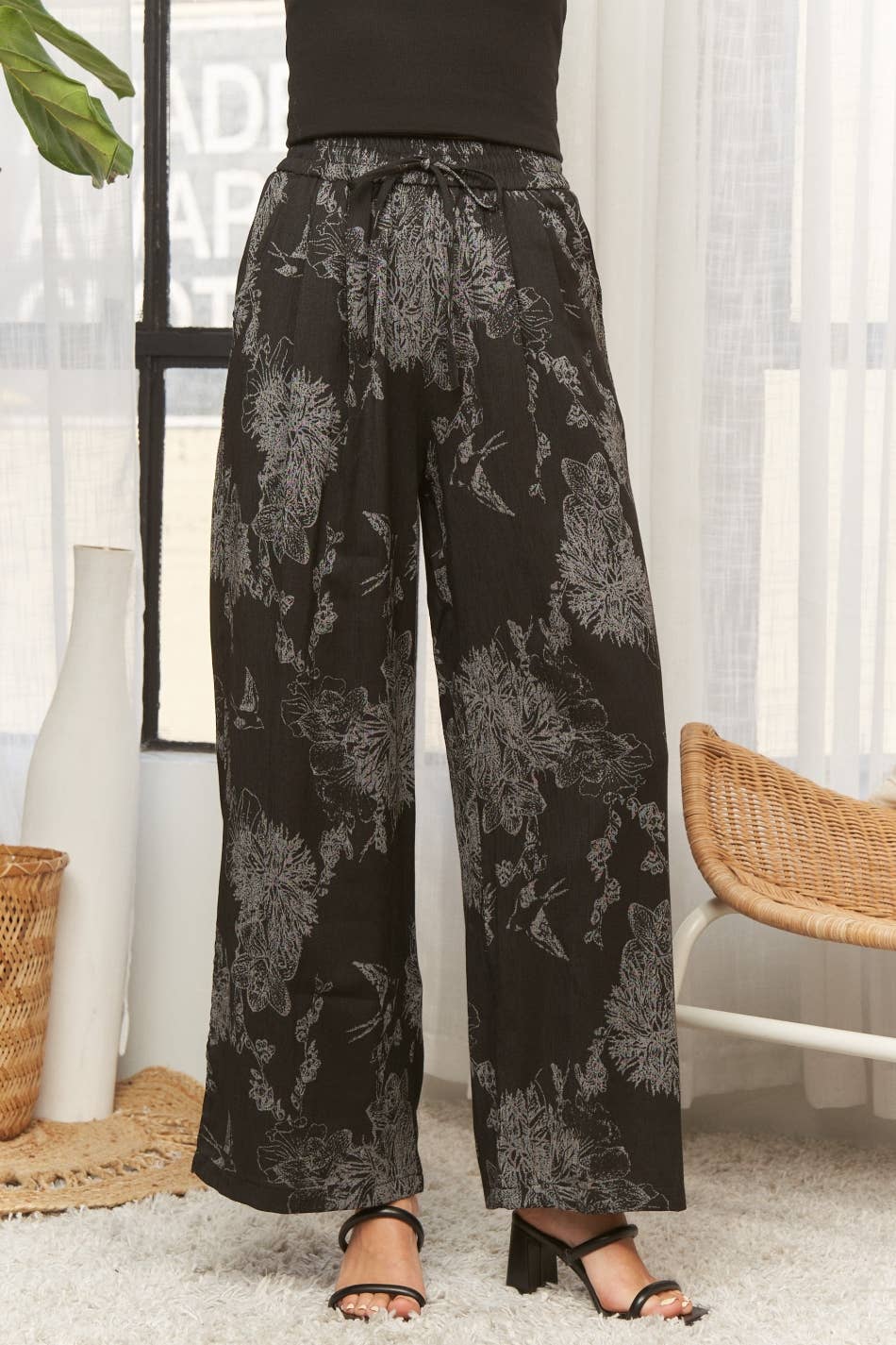 ABSTRACT WIDE LEG PANTS: BLACK